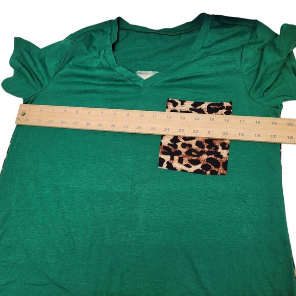 Women's Green V-Neck Short Sleeve Top With Leopard Print Pocket & Back Casual M - Picture 6 of 7